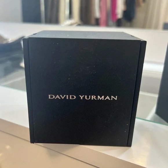 David Yurman Buckle Bracelet.Sterling Silver with 18 K Gold. - Picture 2 of 6